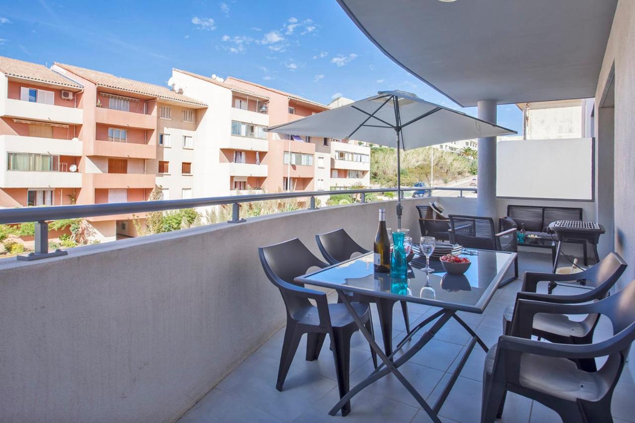 L'Orangeraie Calvi Centre A 300M De La Plage Et Du Port Parking Prive Kültér fotó