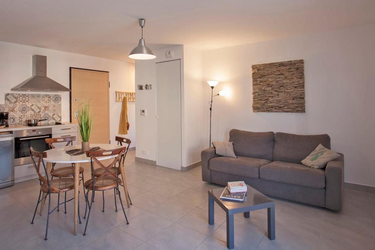 L'Orangeraie Calvi Centre A 300M De La Plage Et Du Port Parking Prive Kültér fotó